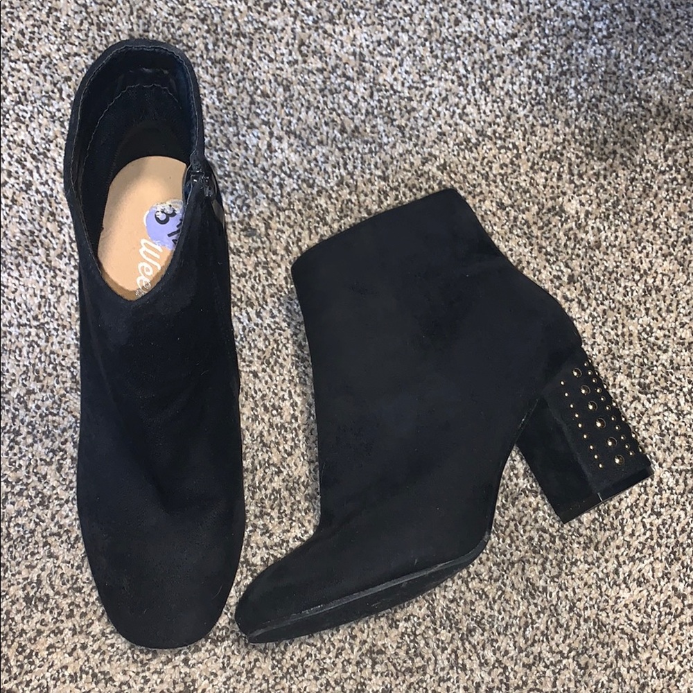 Gold Studded Suede Black Stylish Black Ankle Boots 8.5